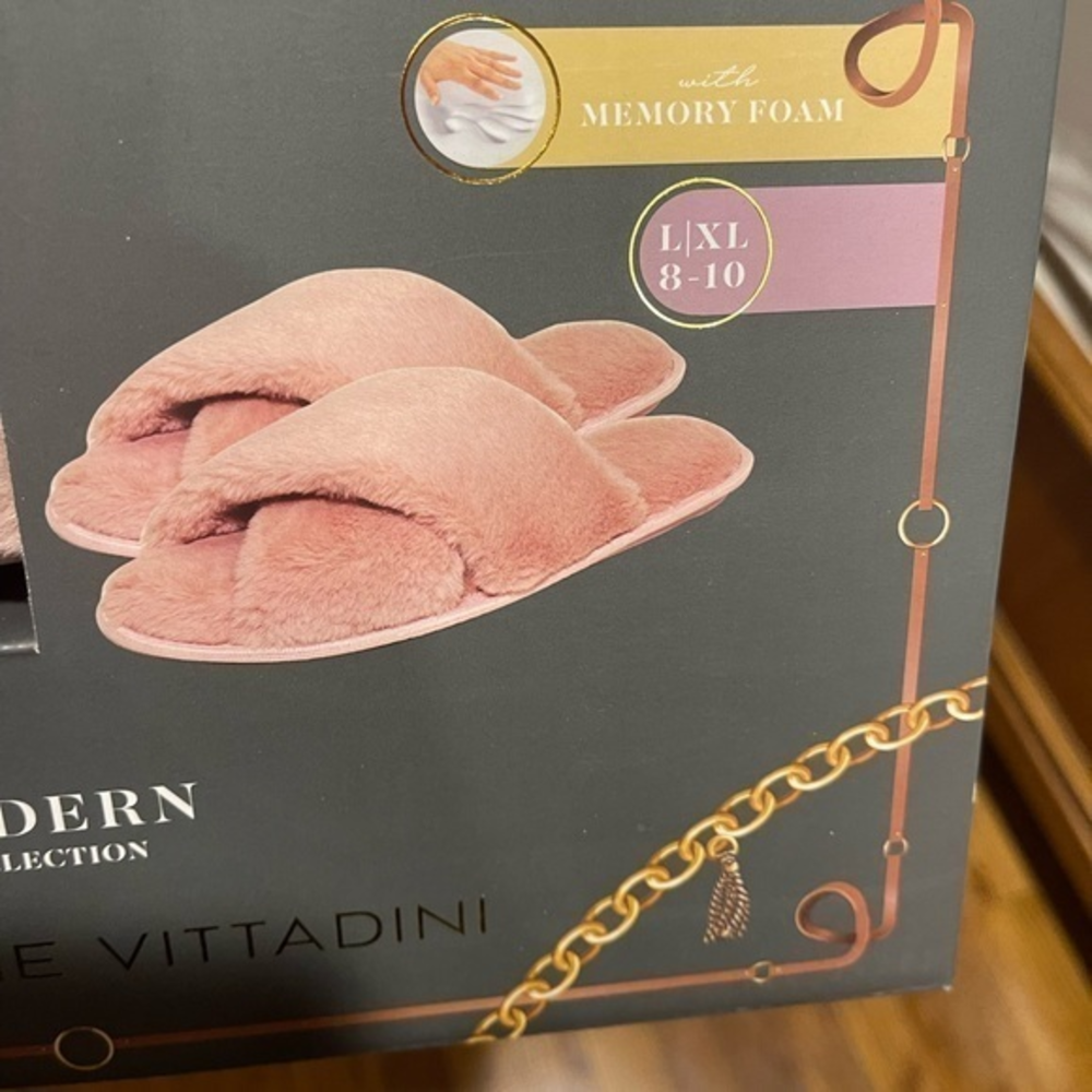 Adrienne Vittadini memory foam plush slippers